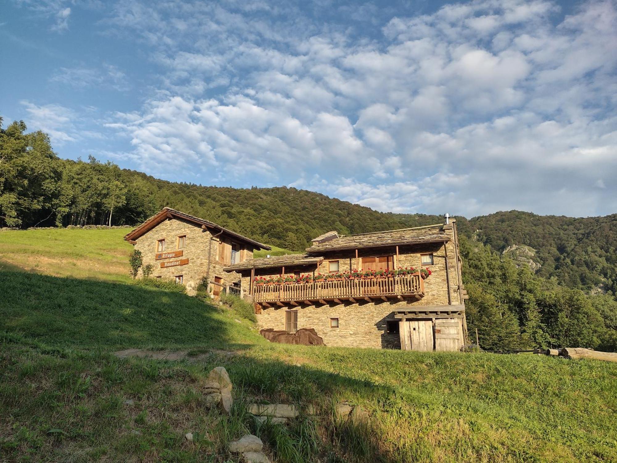 Rifugio Alpino Baudinet - Trek&Relax Bed & Breakfast Chiusa di Pesio Exterior photo